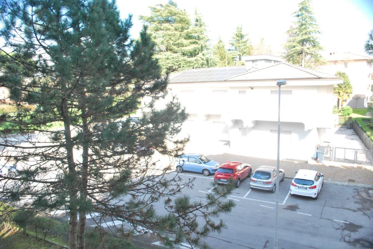 Salix Apartment Падуа Екстериор снимка